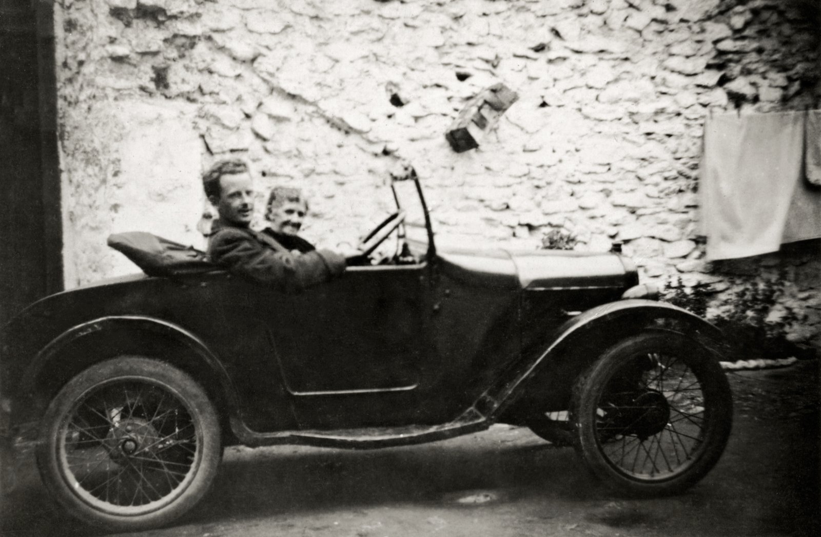 The Lawlor family car, Monasterevin, c.1940.