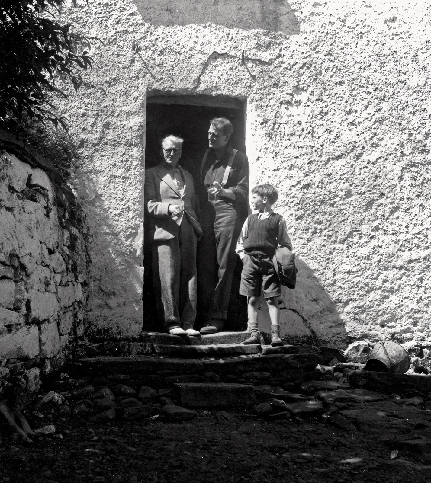 Ernie O’Malley, John Wayne and Cormac O’Malley on the set of The Quiet Man, County Mayo, 1951.