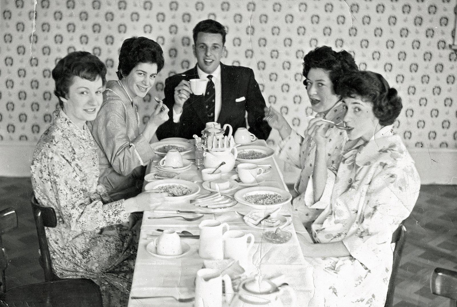Laura Cohen, Lila Shaper, Julian Woolfe, Hilda Marcus and Laurel Mendel (Woolfe), 1959.