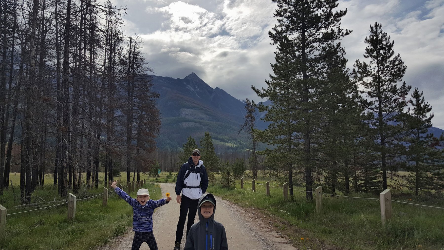 Searching for the Overlander Trail - Hannah & Cameron with Jessi